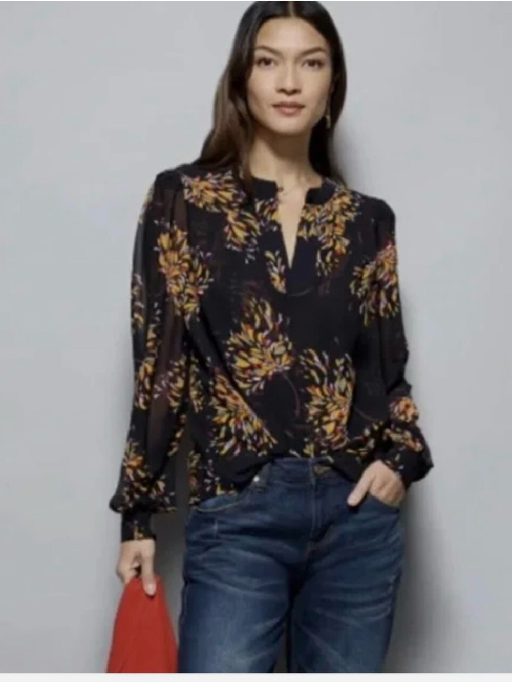 EUC CAbi Fiesta blouse Black Floral Puff-Sleeve Blouse
